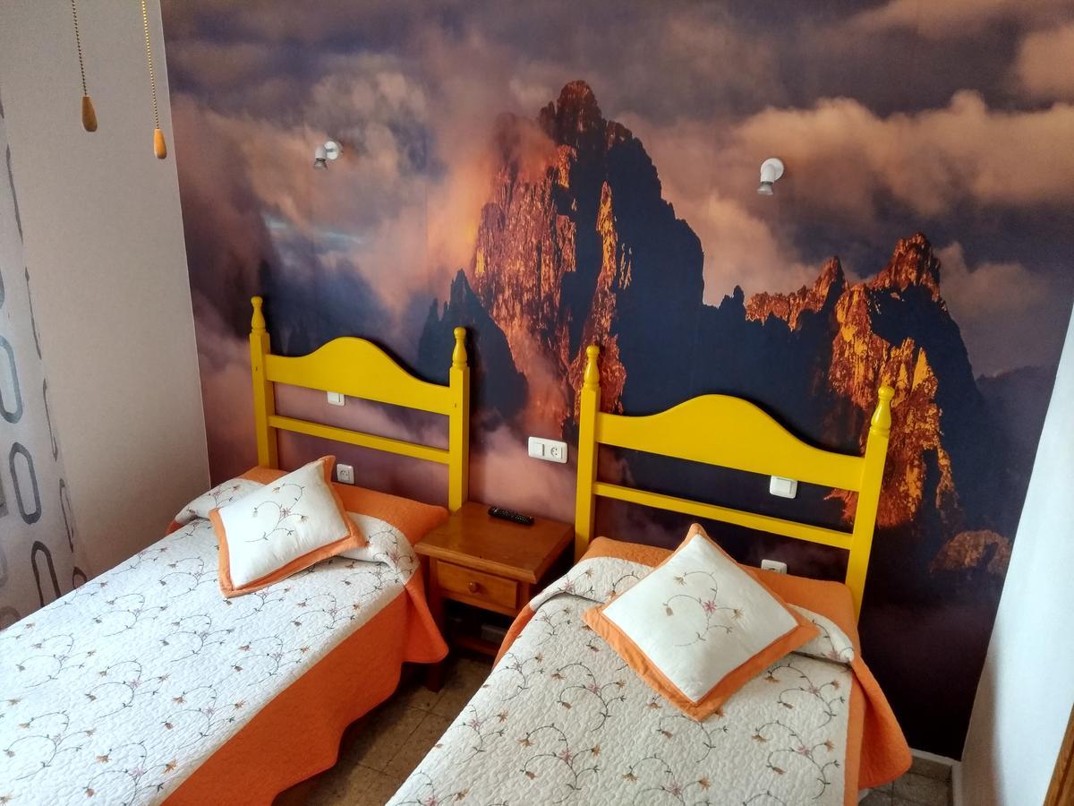 Hostal Avenida Arenas de San Pedro Eksteriør billede