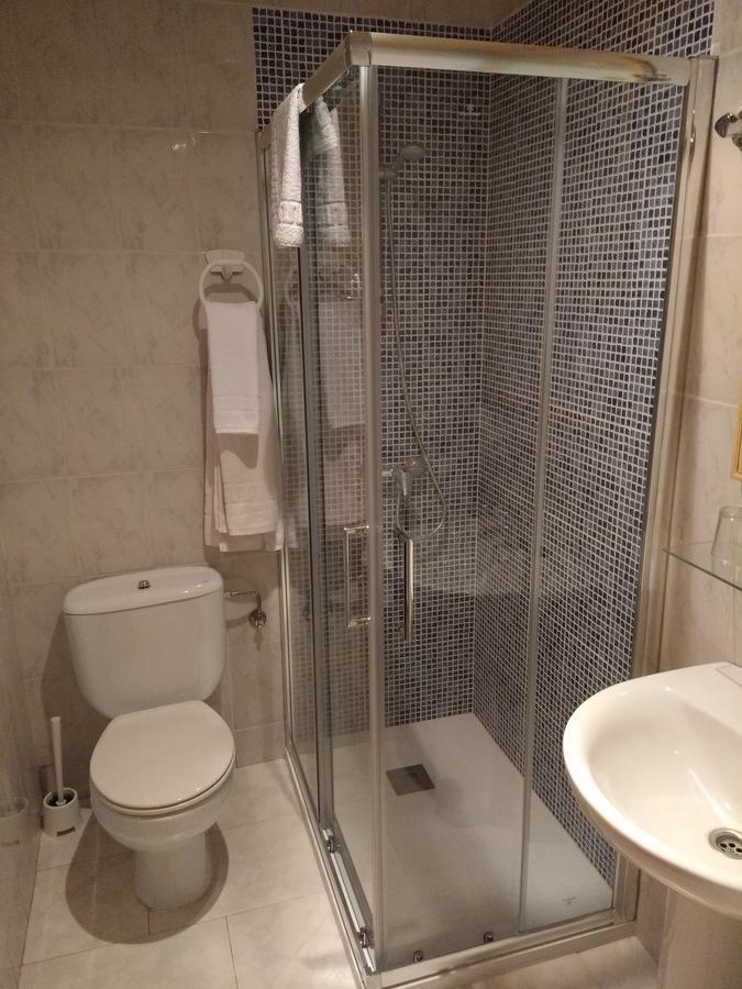Hostal Avenida Arenas de San Pedro Eksteriør billede